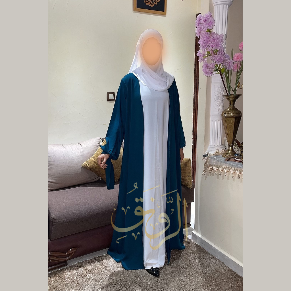 Robe Ameerah En Crêpe De Soie À 2 Pcs Avec Ceinture